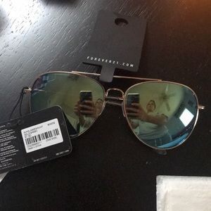 Forever 21 aviators new with tag